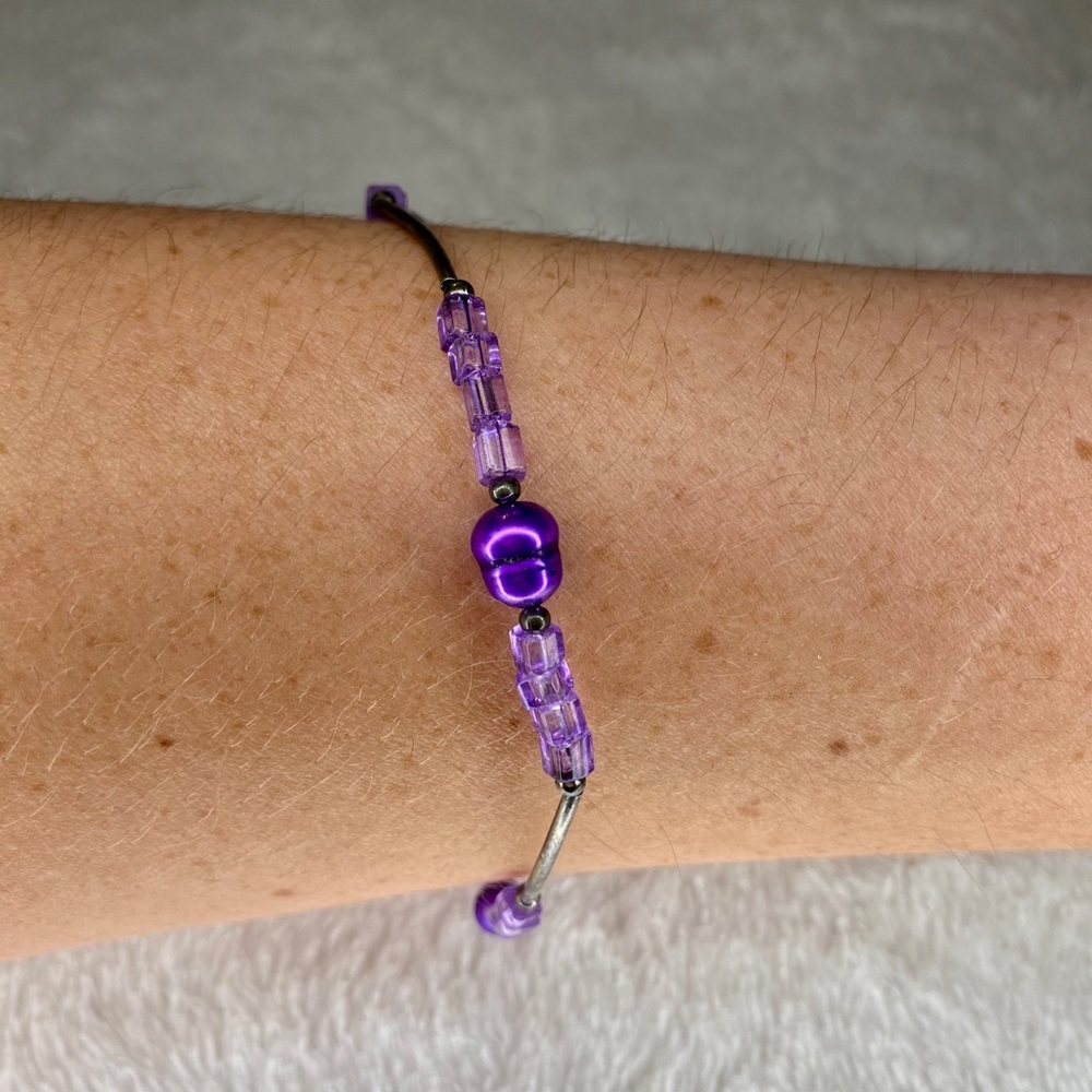 💎BOGO FREE! Purple beaded bracelet!💎🔮😈